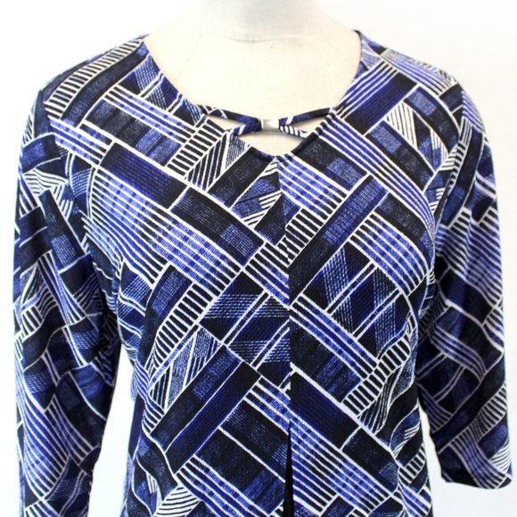 Catherines Anywear Blue Abstract Print Striped Top Blouse 4X 30/32W NWOT - Picture 3 of 4